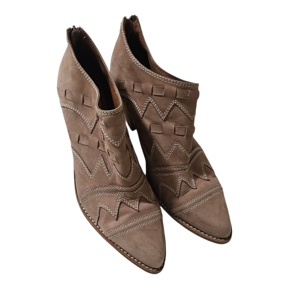 Jeffrey Campbell Western Suede Booties Taupe Size 10